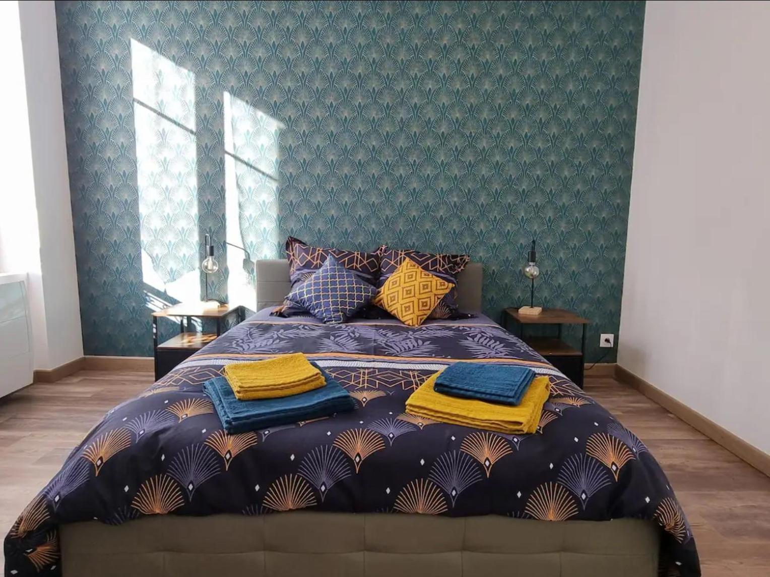 Elegance Provinoise Classe 3 Etoiles *